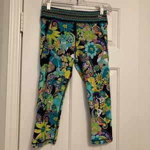 Trina Turk Recreation Colorful Capri Leggings Size S Athleisure ~ Yoga!